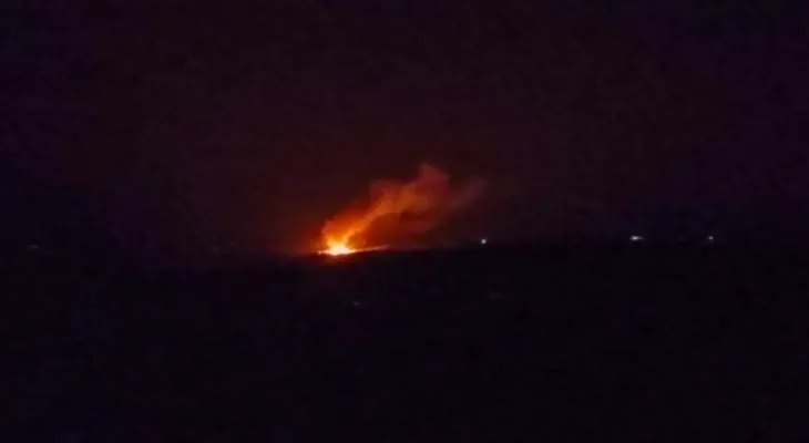 Syrian Observatory: Israeli strikes target weapon storage facilities and Iranian militias in eastern Syria