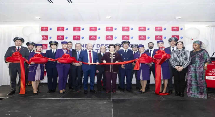 Royal Air Maroc inaugurates a direct flight line between Toronto and Casablanca.
