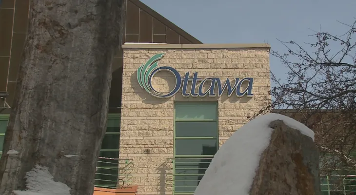 The Ottawa City Council approves the 2025 budget with an increase in property taxes and higher transportation fares.