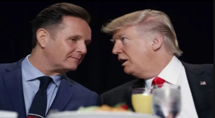 Trump nomme Mark Burnett, producteur de son émission de télé-réalité "The Apprentice", envoyé spécial au Royaume-Uni.