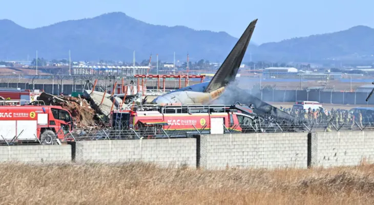 Crash d'un avion et incendie à l'aéroport en Corée du Sud faisant 28 morts