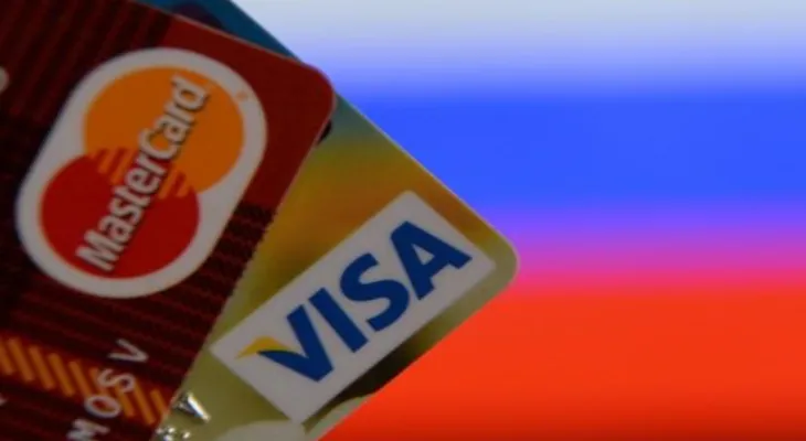 Les dettes des Américains atteignent des niveaux records au milieu de l'augmentation des cas de défaut de paiement