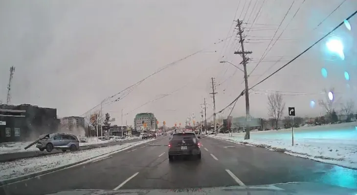 Femme gravement blessée dans un accident de la route à l'est d'Ottawa