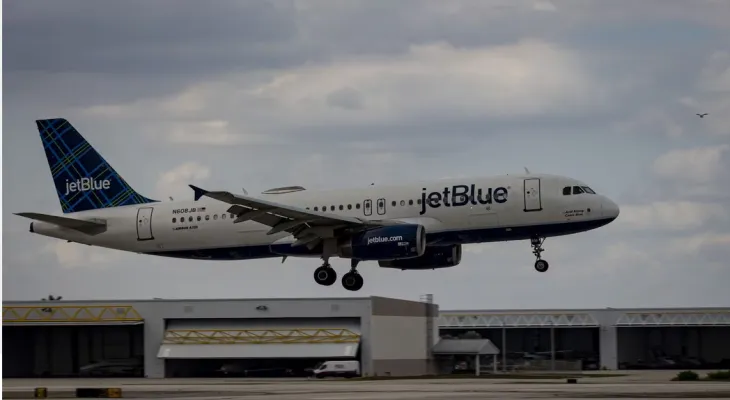 Deux corps trouvés dans la section du train d'atterrissage d'un avion de la compagnie JetBlue à l'aéroport de Fort Lauderdale