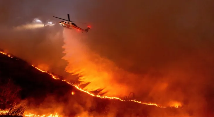 Enfer sur terre..... Les incendies de Californie forcent des artistes canadiens à évacuer et détruisent des maisons et des studios d'enregistrement