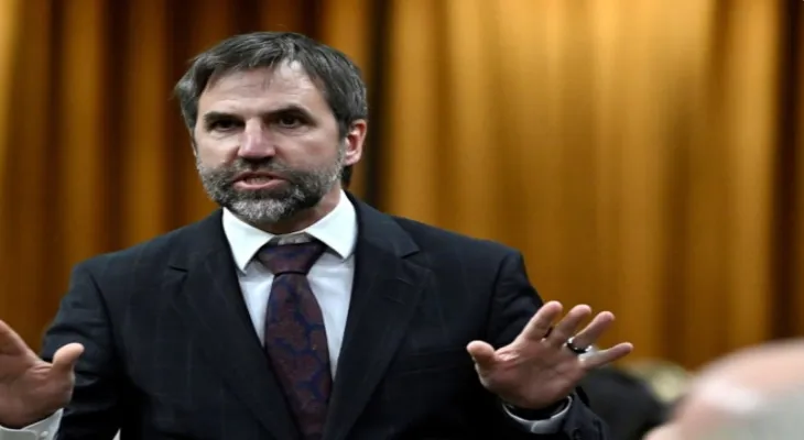 Le ministre de l'Environnement du gouvernement Trudeau admet : « Je dois reconnaître que la taxe carbone est très impopulaire »