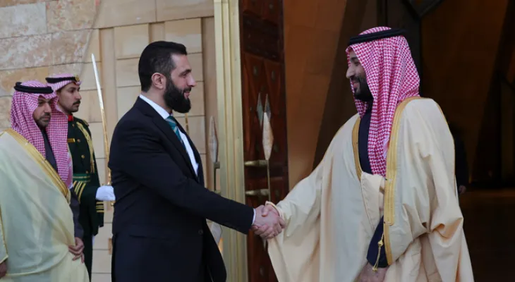 On his first foreign visit, the Sharia meets the Saudi Crown Prince in Riyadh.