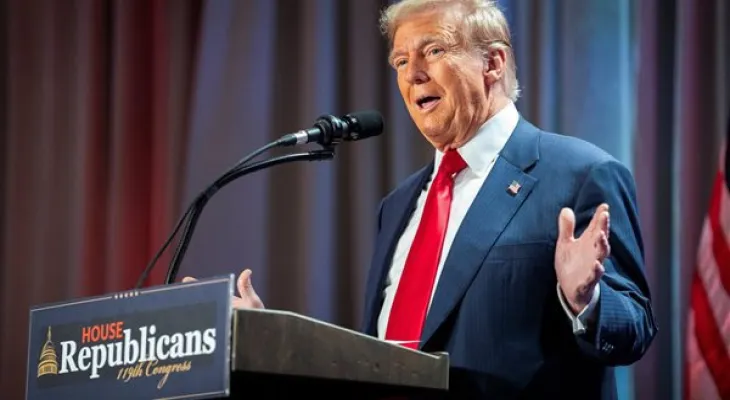 Trump criticizes Canada, describing it as "unable to continue" ... and Trudeau responds.