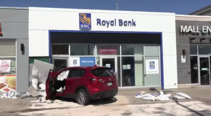 Suspicion d'un symptôme médical derrière l'accident de voiture avec le canal RBC à Mississauga