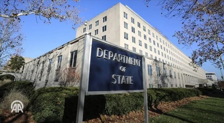 Washington warns its citizens against traveling to Syria, claiming "reliable information" about imminent attacks.