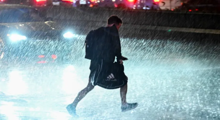 Toronto is preparing for severe thunderstorms on Tuesday afternoon amid sharp weather fluctuations.