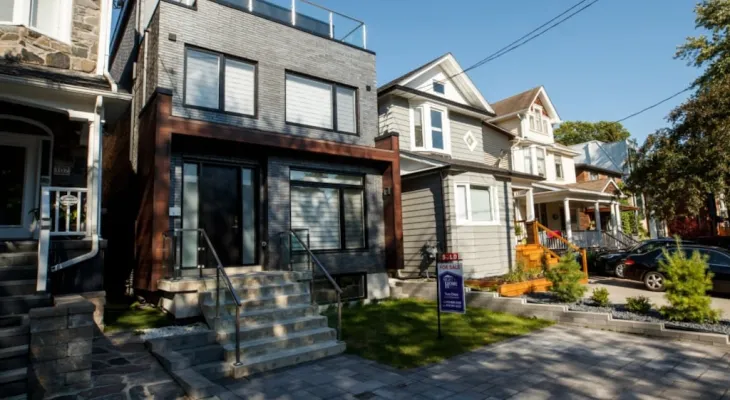 Toronto: Homeowners in financial distress due to changes in the real estate market