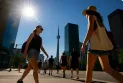 Toronto is preparing for a heatwave: Felt temperatures could reach 30 degrees Celsius on Tuesday.