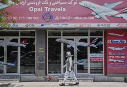 ترامب يفرض حظر دخول على مواطني 12 دولة: إليكم ما نعرفه حتى الآن