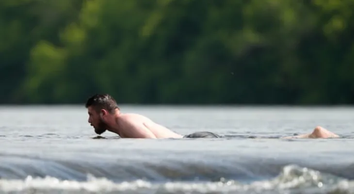 Warning of a heat wave in Toronto during the weekend.