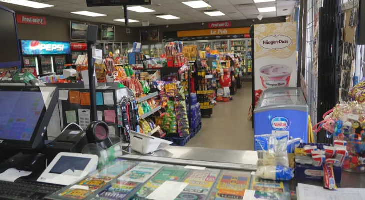 A wave of closures hits local stores in Quebec neighborhoods